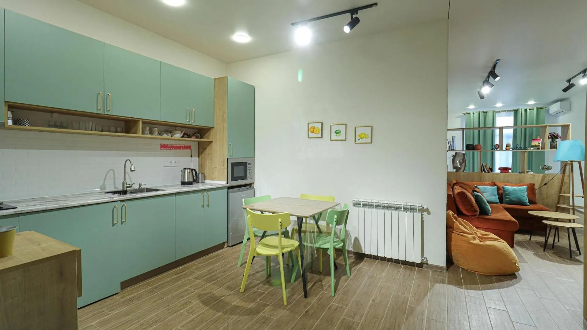 아파트 Warm & Welcoming Studio In Batumi - By Wehost